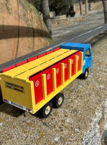 Camion de transport de taureaux – Image 5
