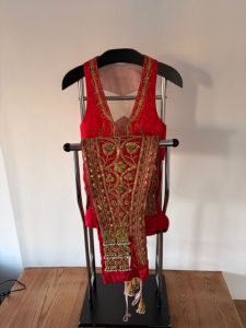 Traje de Luces Rojo y Oro10