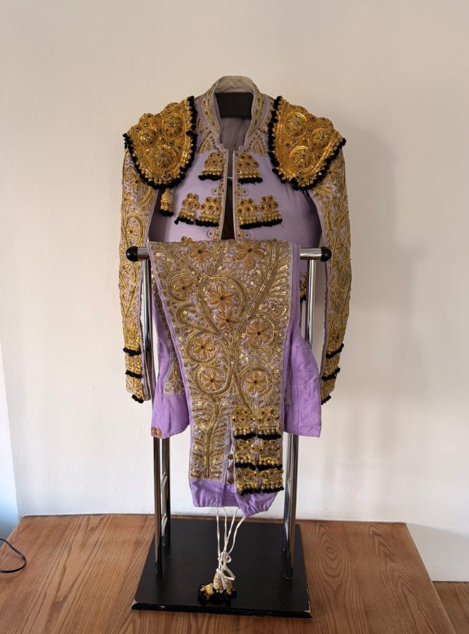 Traje de Luces Malva y Oro2